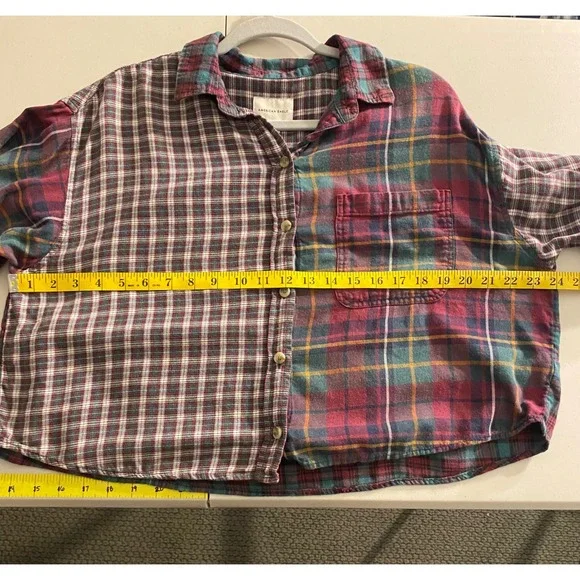 AMERICAN EAGLE Women Cozy Cabin Cropped Flannel Size Large Plaid Upcycled Grunge - Picture 10 of 14